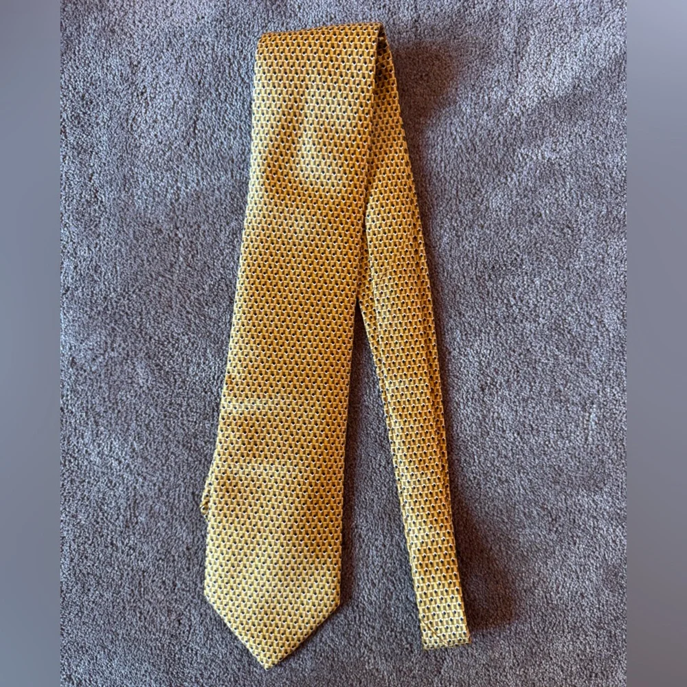 Brioni Yellow & Black Italian made tie